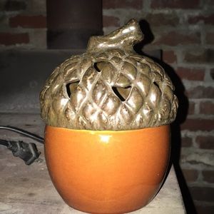 Scentsy Acorn Warmer